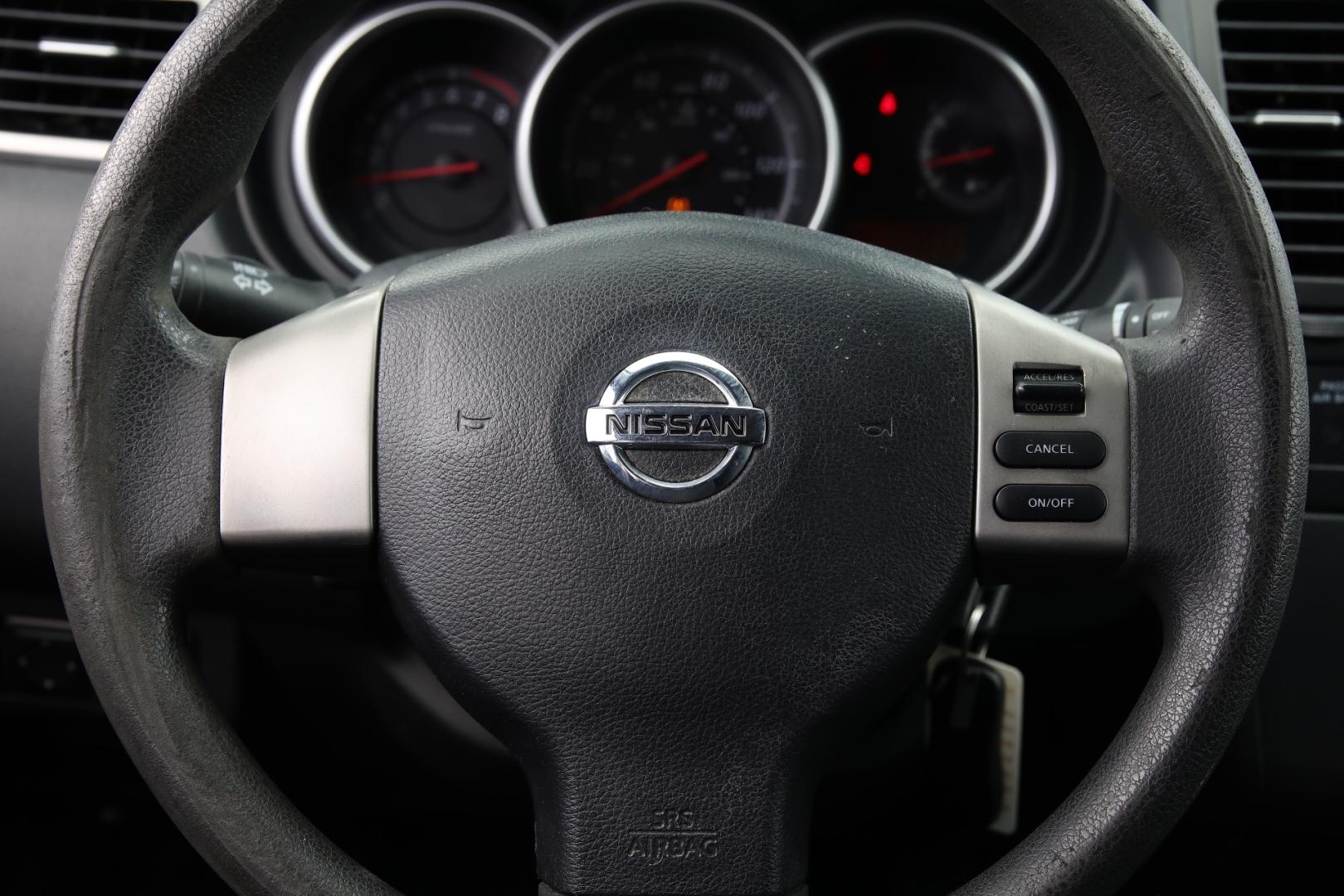 2011 BLACK NISSAN VERSA 1.8 SL Hatchback (3N1BC1CP6BL) with an 1.8L L4 DOHC 16V engine, CVT transmission, located at 420 E. Kingsbury St., Seguin, TX, 78155, (830) 401-0495, 29.581060, -97.961647 - Photo#12